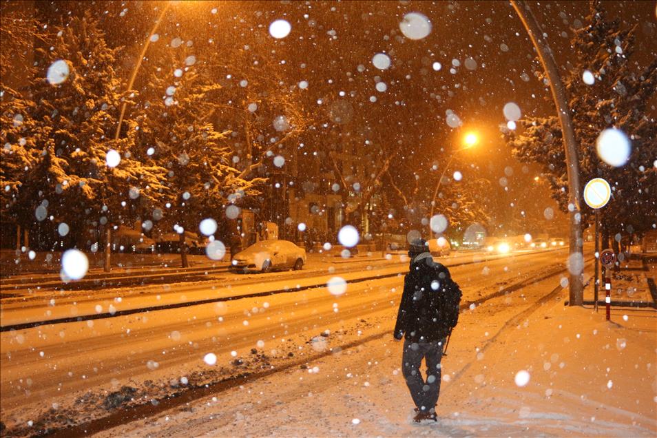 Ankara'da eğitime kar engeli