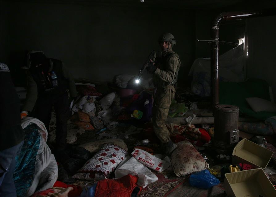 Cizre'de terör örgütü PKK'ya yönelik "Şehit Jandarma Astsubay Kıdemli Çavuş Burak Demirci" operasyonu sürüyor.