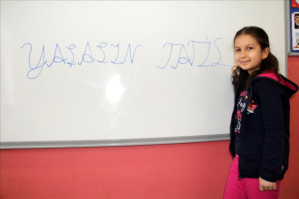 Okullarda karne heyecanı