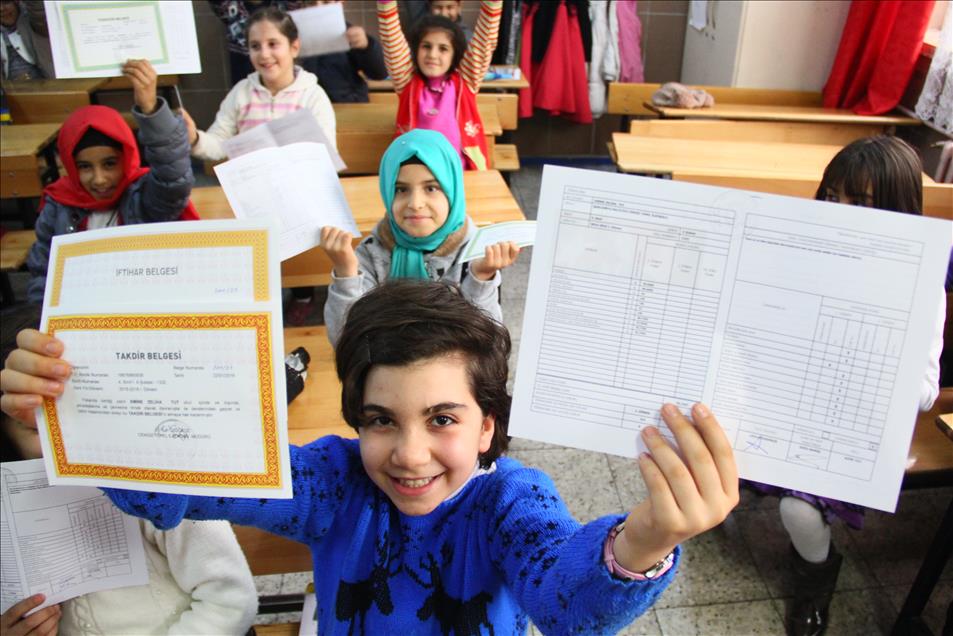 Okullarda karne heyecanı
