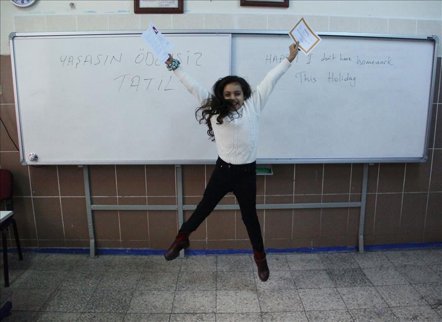 Okullarda karne heyecanı