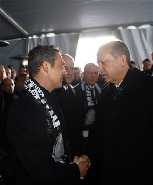 İş adamı Mustafa Koç son yolculuğuna uğurlanıyor