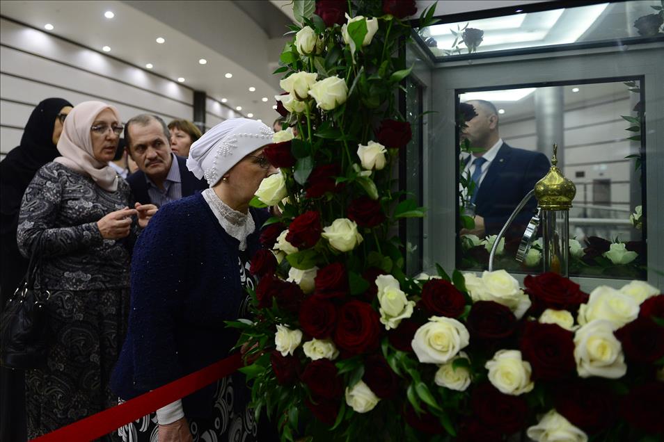 Hazreti Muhammed'in saçı Moskova'da ziyarete açıldı