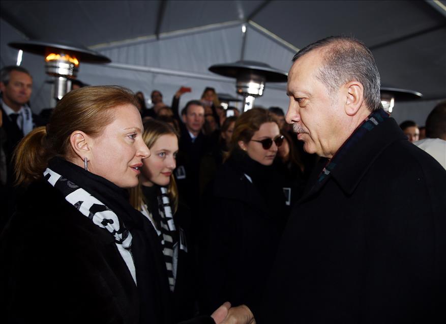 İş adamı Mustafa Koç son yolculuğuna uğurlanıyor