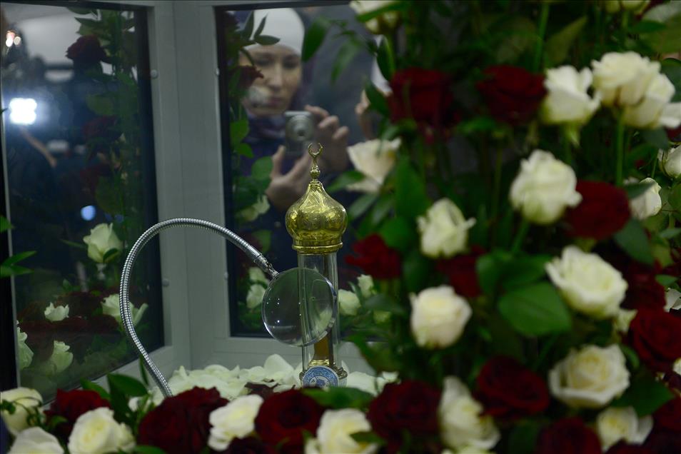 Hazreti Muhammed'in saçı Moskova'da ziyarete açıldı