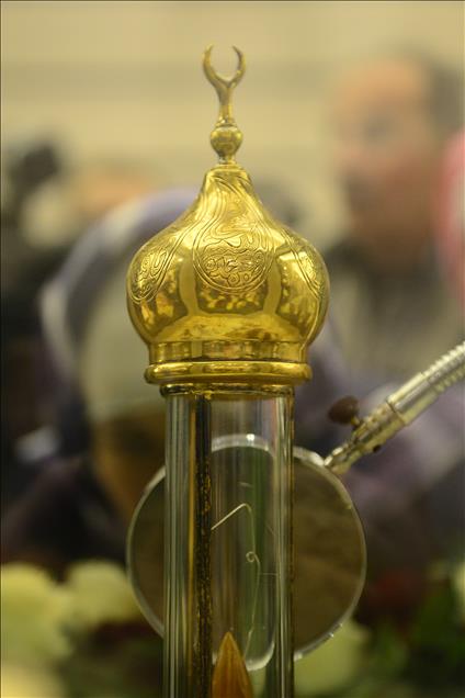 Hazreti Muhammed'in saçı Moskova'da ziyarete açıldı