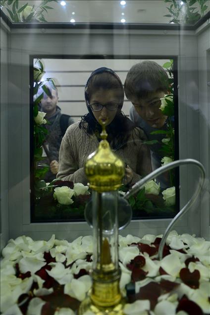 Hazreti Muhammed'in saçı Moskova'da ziyarete açıldı