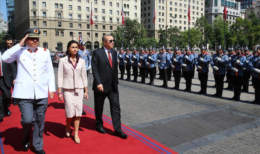مراسم استقبال رسمية لأردوغان في تشيلي
