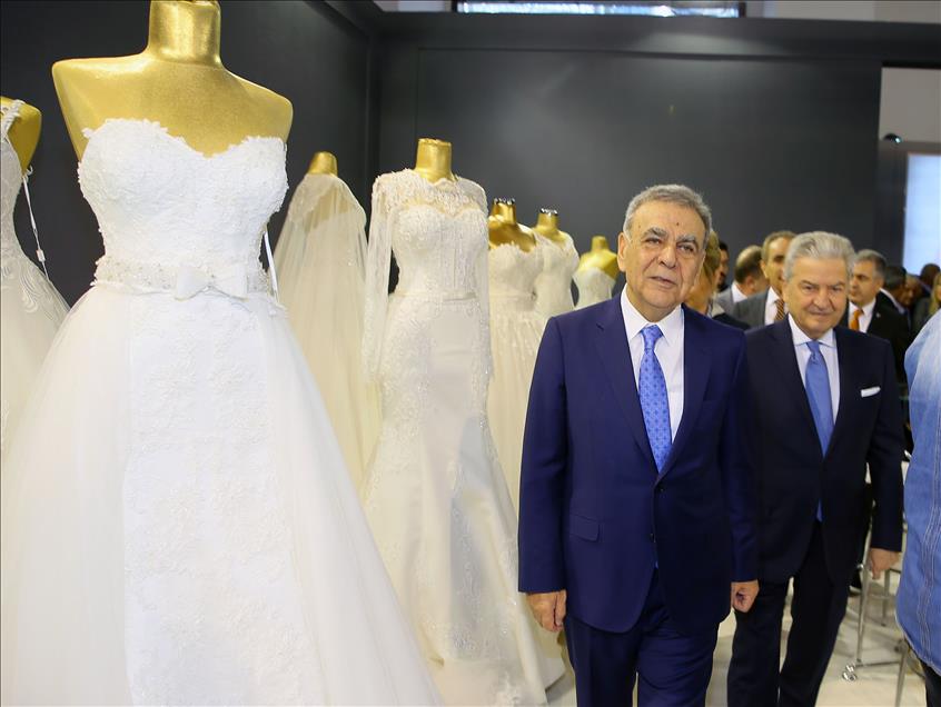Gelinlikte modanın kalbi İzmir'de atıyor