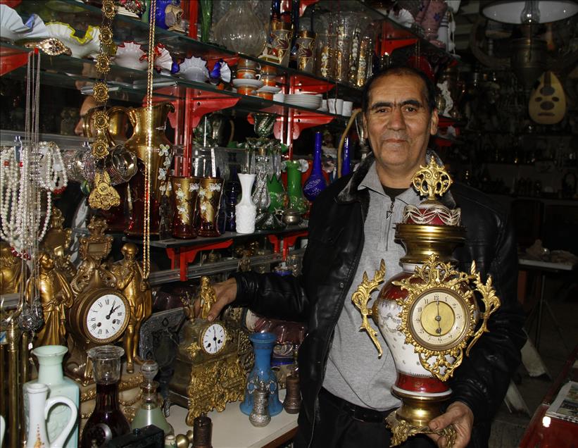 Satmaya kıyamadığı antika eşyaları müzede sergiliyor
