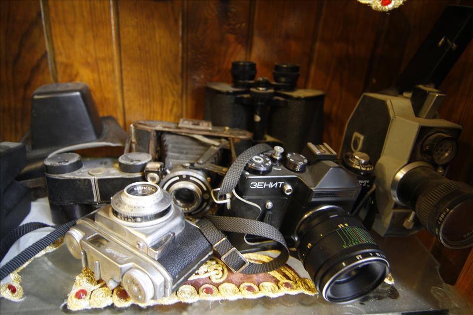 Satmaya kıyamadığı antika eşyaları müzede sergiliyor