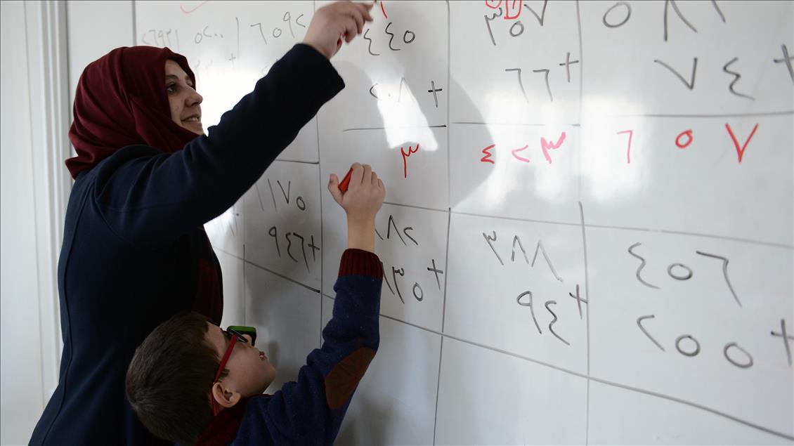 Suriye'nin yeni nesli Türkiye'de eğitiliyor