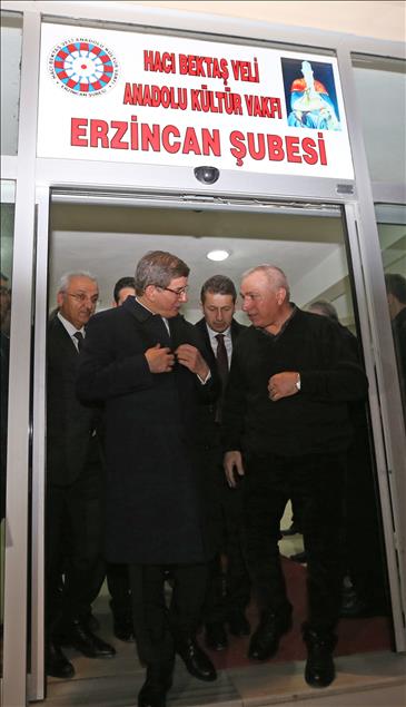 Başbakan Ahmet Davutoğlu, Erzincan'da