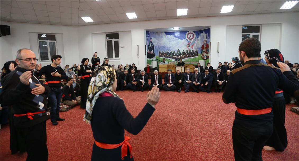 Başbakan Ahmet Davutoğlu, Erzincan'da