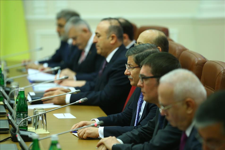 Başbakan Ahmet Davutoğlu Ukrayna'da