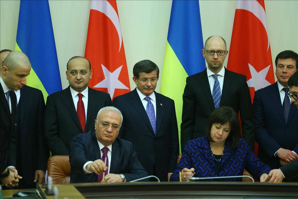 Başbakan Davutoğlu Ukrayna'da