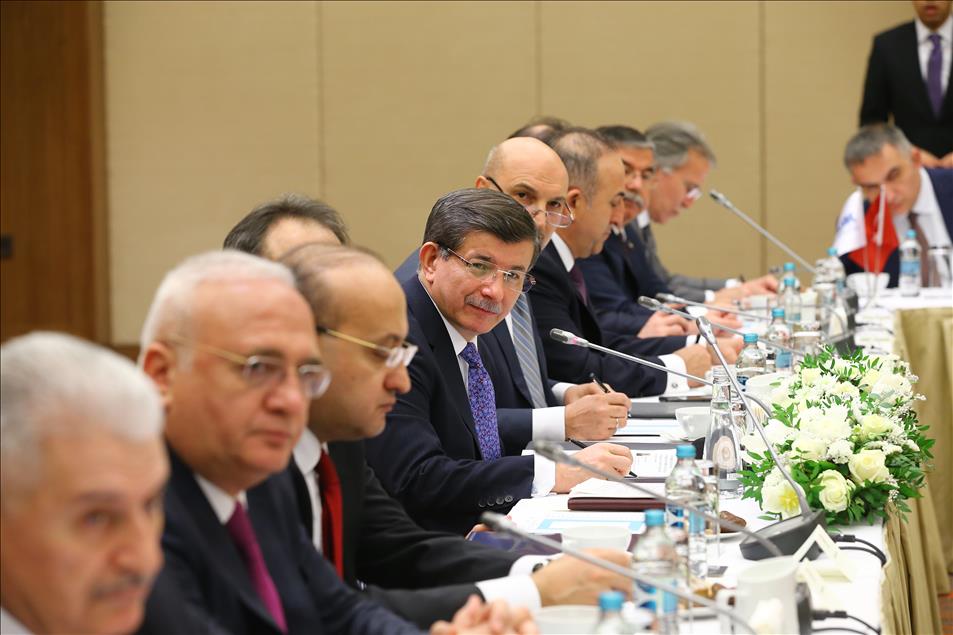 Başbakan Davutoğlu Ukrayna'da