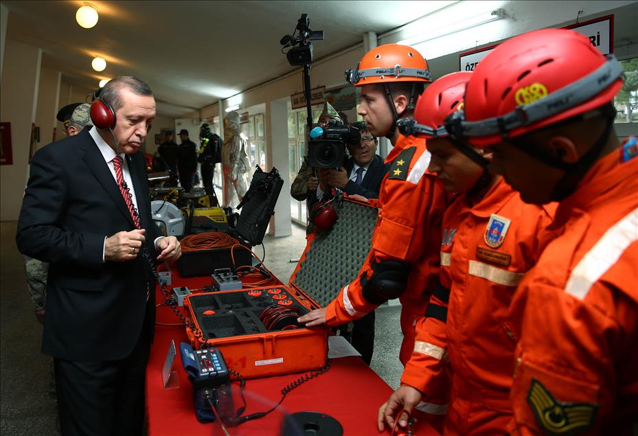 Cumhurbaşkanı Erdoğan JÖAK'ı ziyaret etti