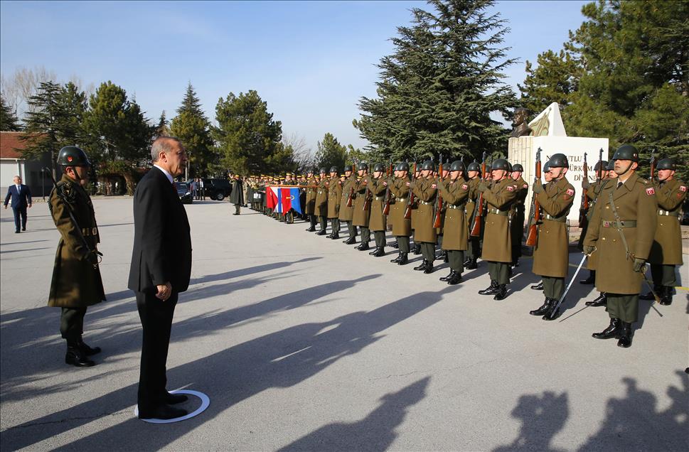 Cumhurbaşkanı Erdoğan JÖAK'ı ziyaret etti