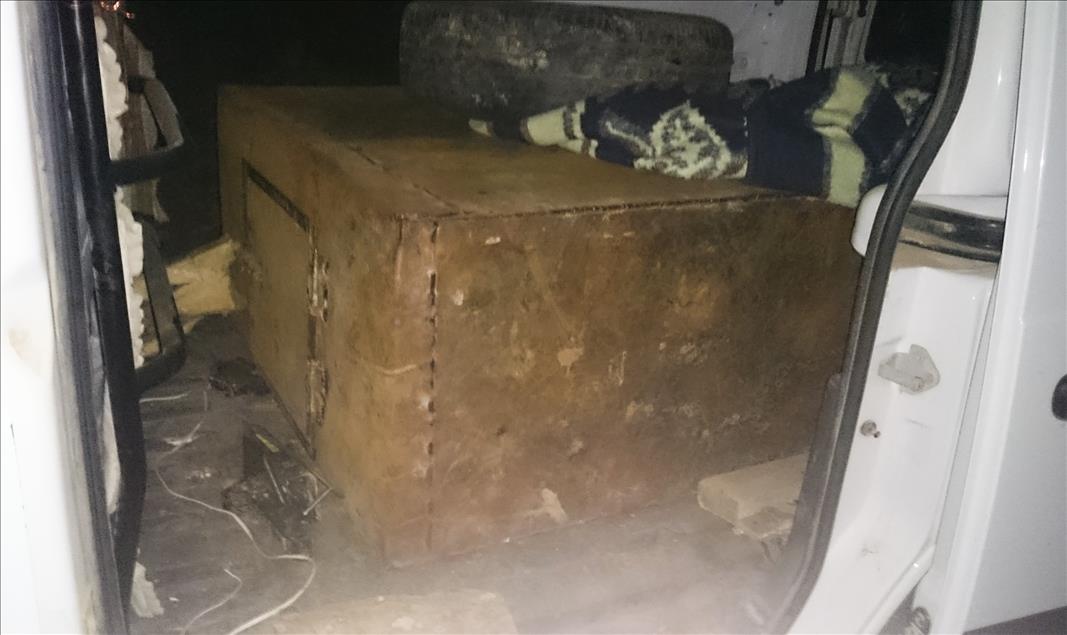 Diyarbakır'da patlayıcı yüklü araç ele geçirildi