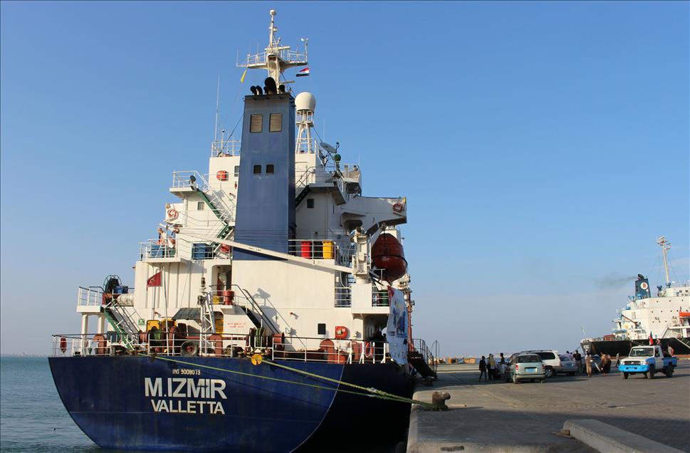 Yemen'e yardım götüren "Şefkat Gemisi" Aden'e ulaştı