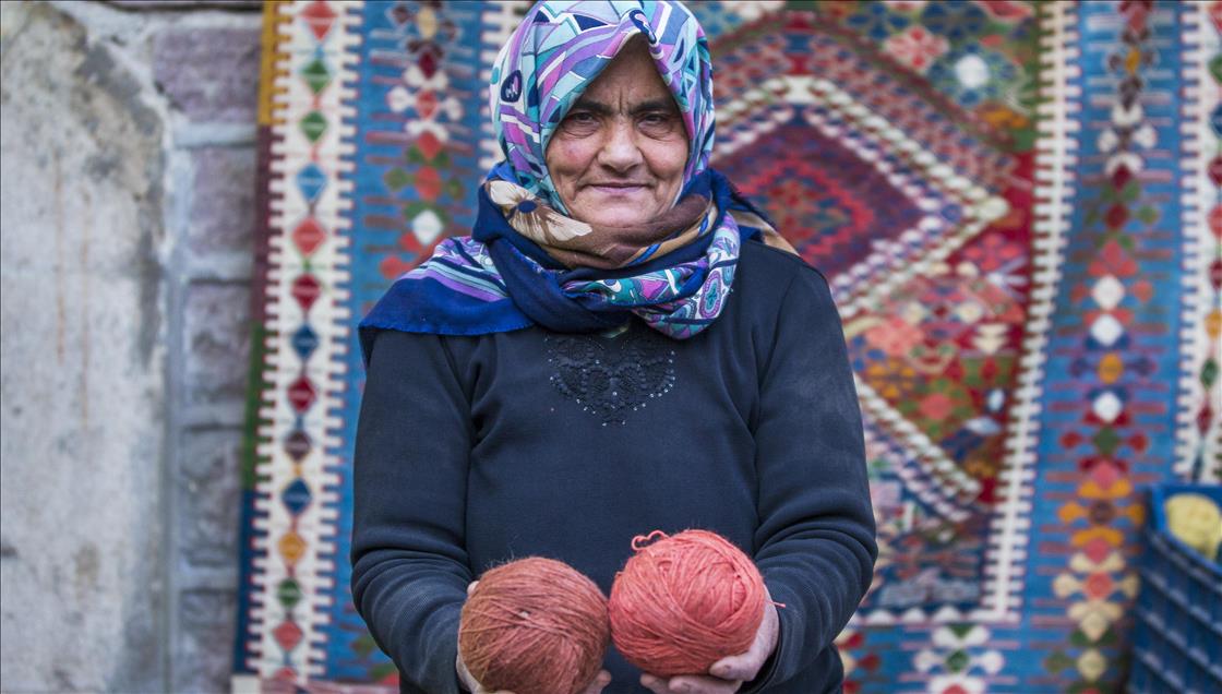 Konya'dan Almanya'ya kökboya gönderiyor