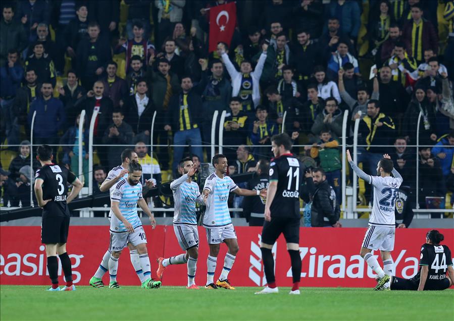Fenerbahce Yari Finalde Anadolu Ajansi