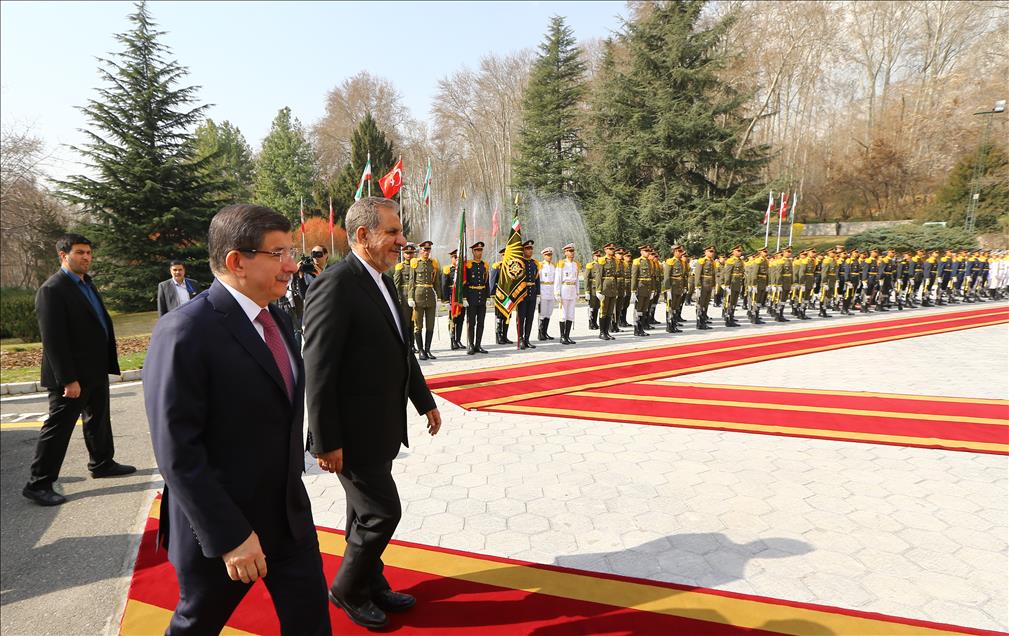 Başbakan Davutoğlu İran'da