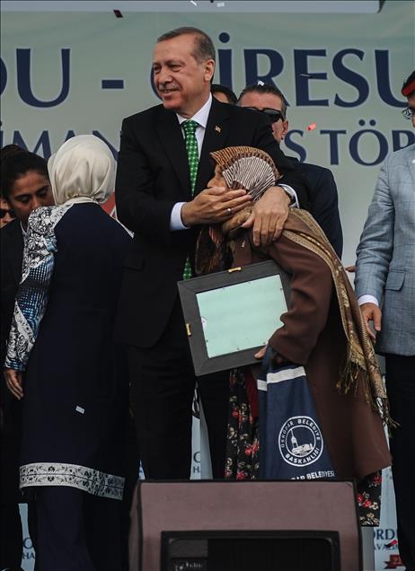 Cumhurbaşkanı Erdoğan'dan kadınlara özel 8 Mart resepsiyonu
