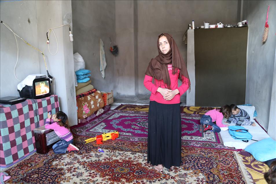Syrian women take shelter in Turkey's Hatay