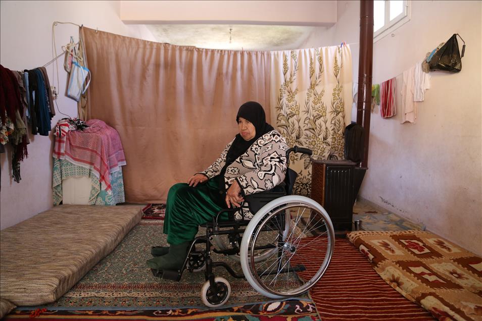 Syrian women take shelter in Turkey's Hatay
