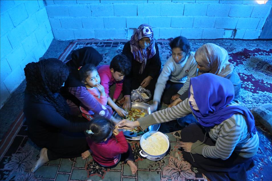 Syrian women take shelter in Turkey's Hatay
