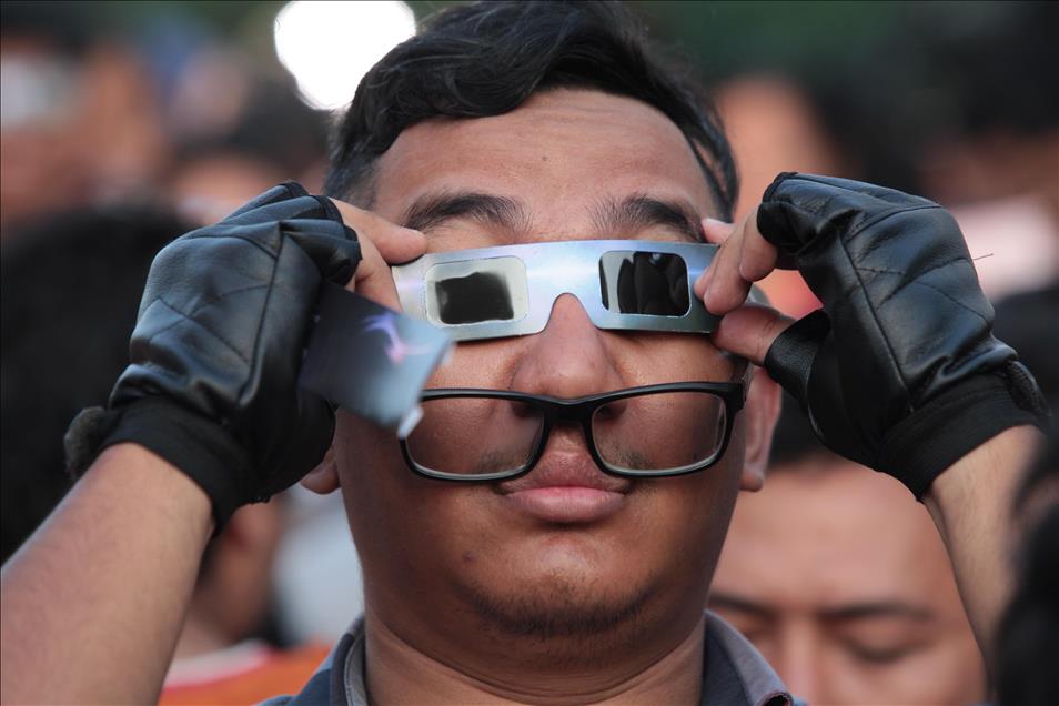 Solar Eclipse in Indonesia - Anadolu Agency