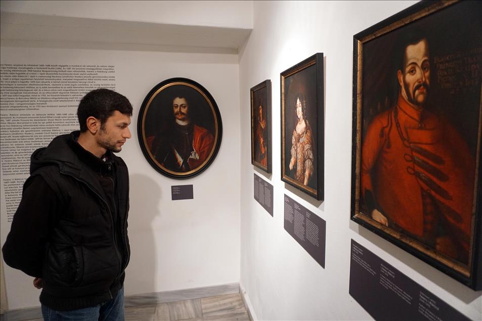 Macar prensin evine gözü gibi bakıyor