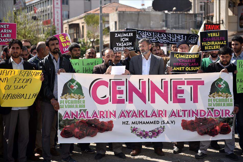Mersin'de "karikatür" tepkisi