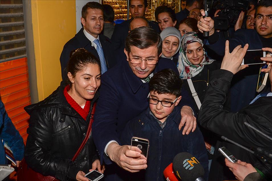 Başbakan Davutoğlu Van'da