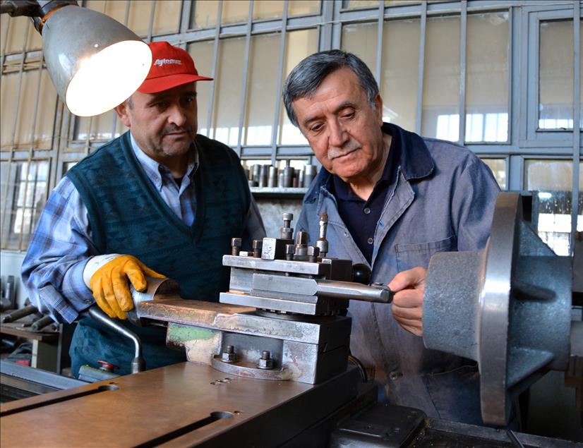 45 yıllık torna ustasına "Ahilik" tacı