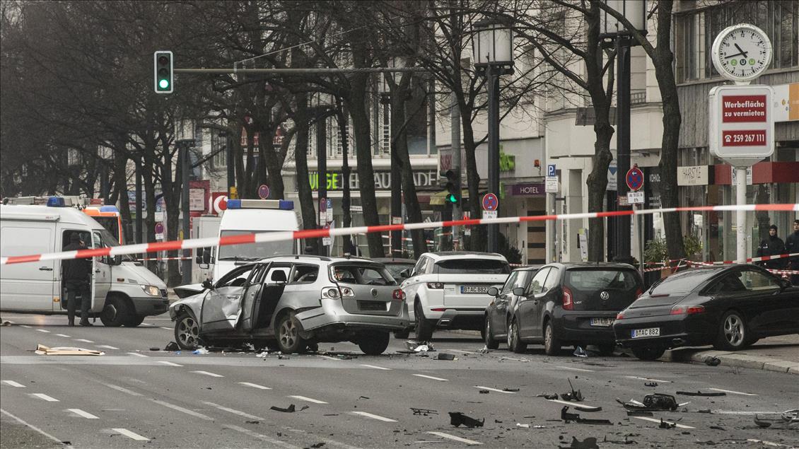 Almanya’da otomobilde patlama: 1 ölü

