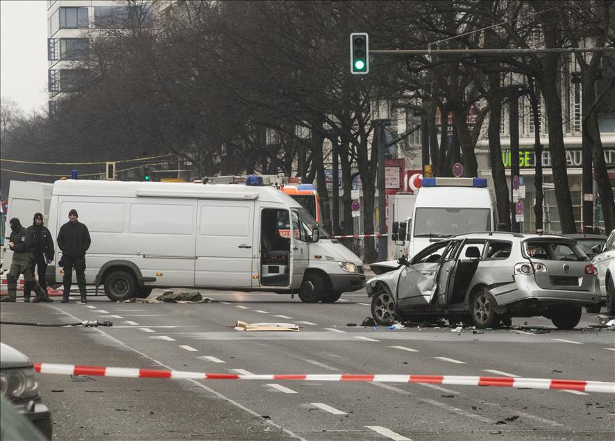 Almanya’da otomobilde patlama: 1 ölü
