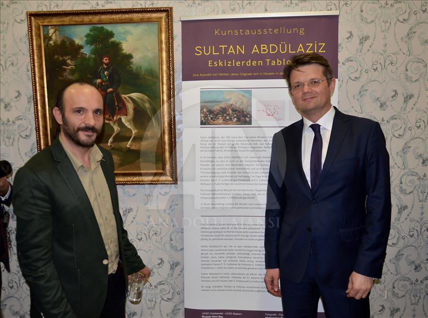 "Eskizlerden Tablolara Sultan Abdülaziz Resim Sergisi" Viyana'da