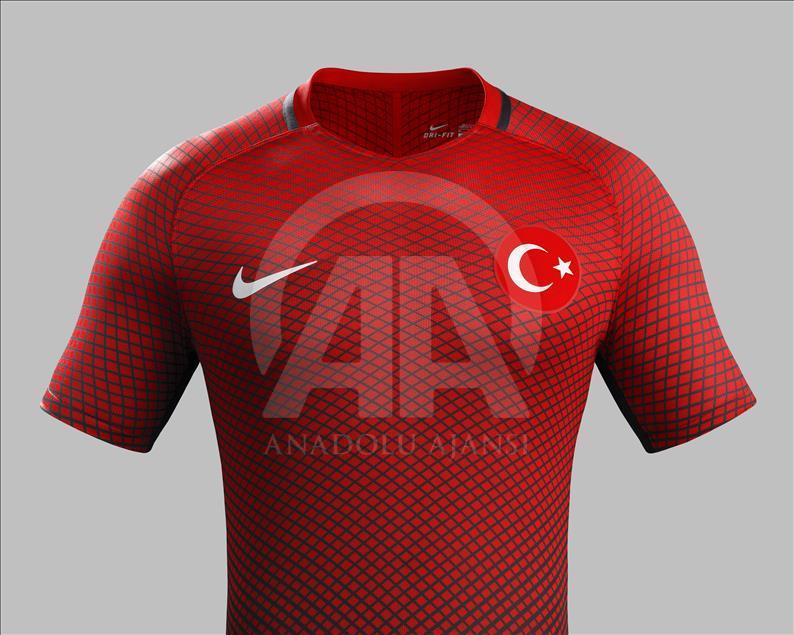 Futbol milli takımlarına yeni forma