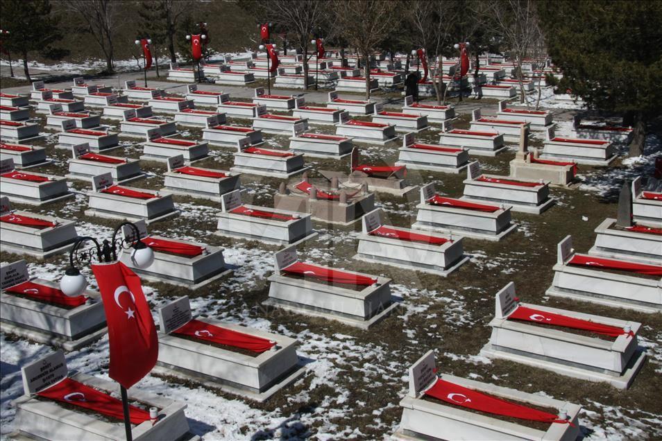 Şehitleri Anma Günü ve Çanakkale Deniz Zaferi'nin 101. yılı