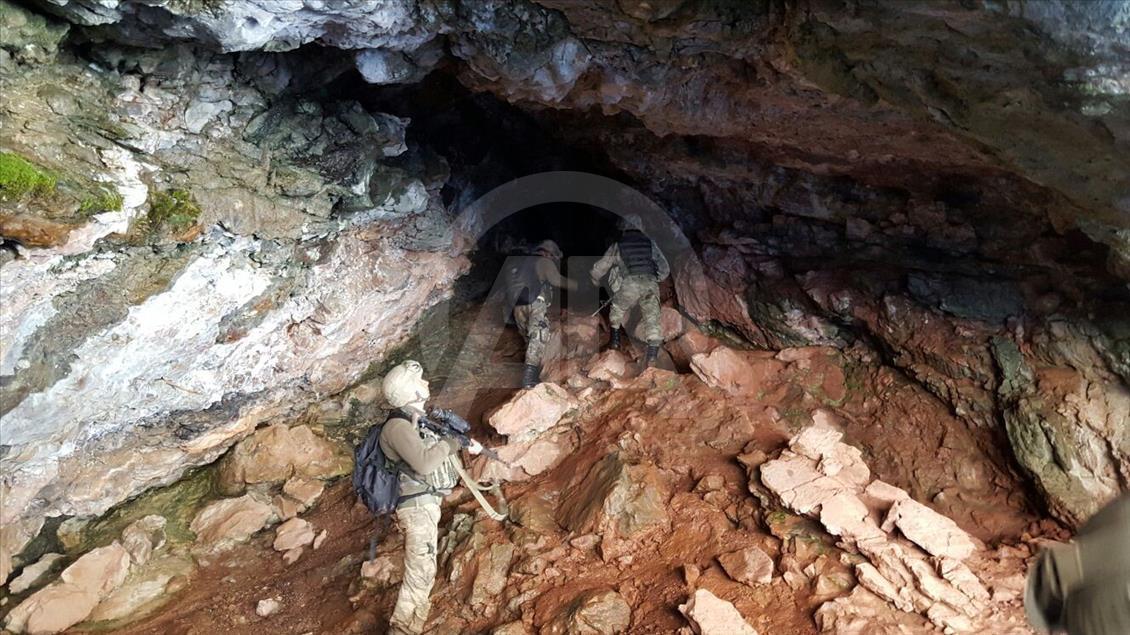 Komandolardan Tunceli'de operasyon