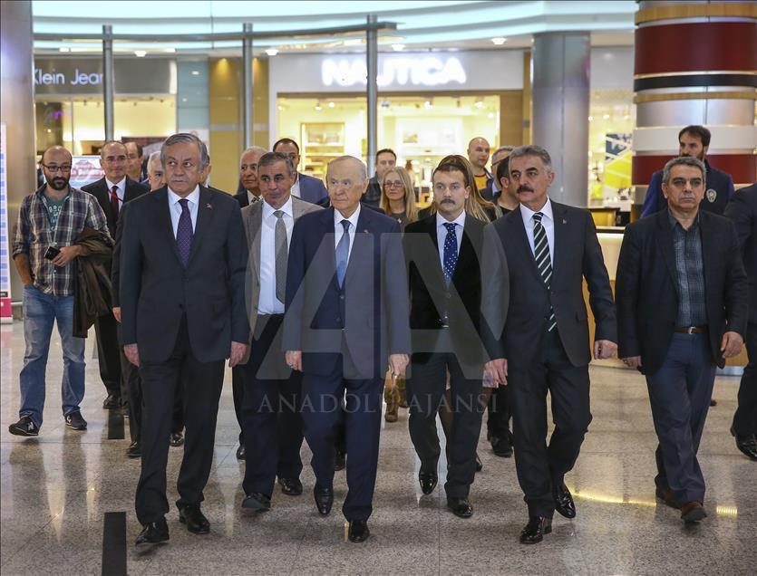 MHP Genel Başkanı Bahçeli AVM ziyaret etti