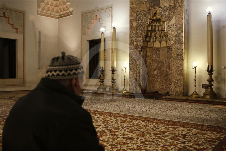 "Gazi Hüsrev Bey, dünyada elektriği ilk kullanan cami"