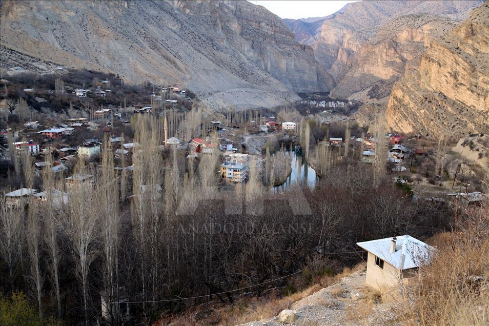 Uzundere'de "sakin şehir" mutluluğu