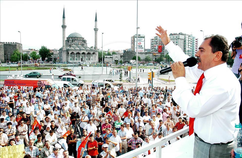 Fotoğraflarla Muhsin Yazıcıoğlu'nun vefatının 7. yılı
