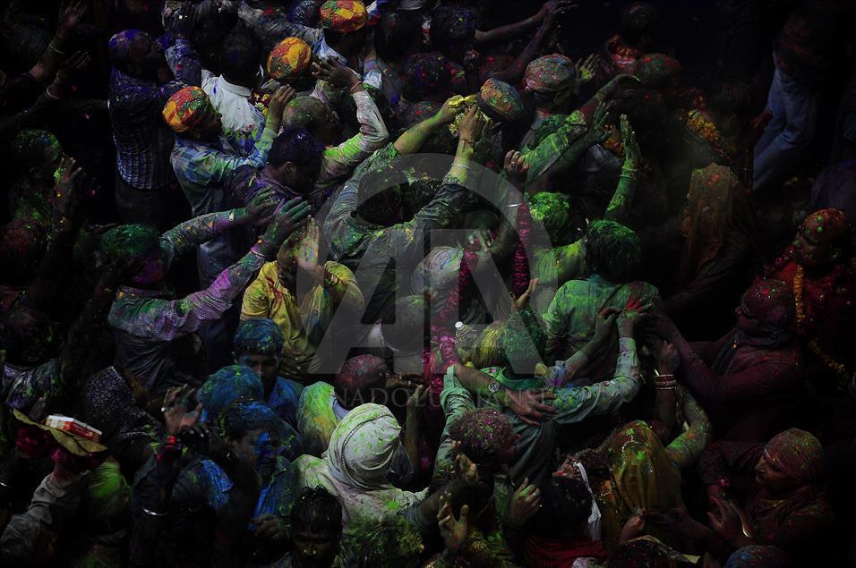 Hindistan'da Holi Festivali 