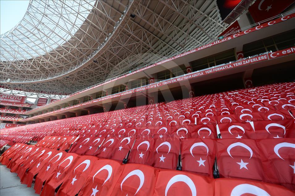 Antalya Stadı maça hazır