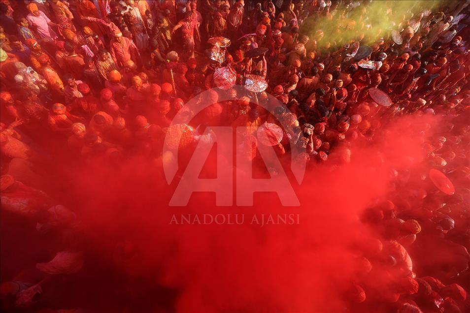 Hindistan'da Holi Festivali 